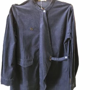 Kemeja berbahan BabyCorduroy