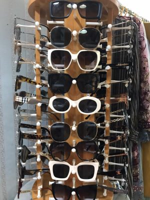 Kacamata Traveling dan Hangout